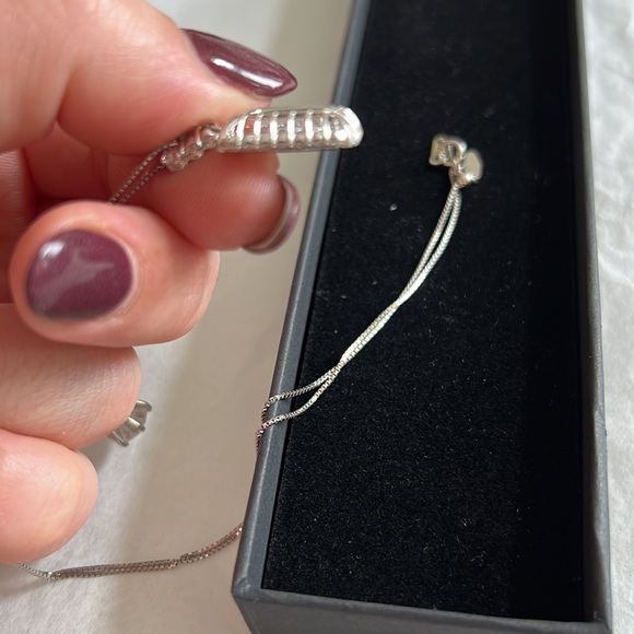 Platinum and Diamond Pendant Necklace - Picture 8 of 10